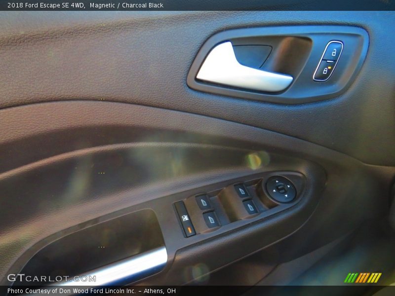 Magnetic / Charcoal Black 2018 Ford Escape SE 4WD