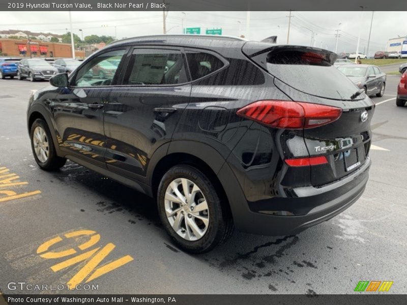 Black Noir Pearl / Black 2019 Hyundai Tucson Value