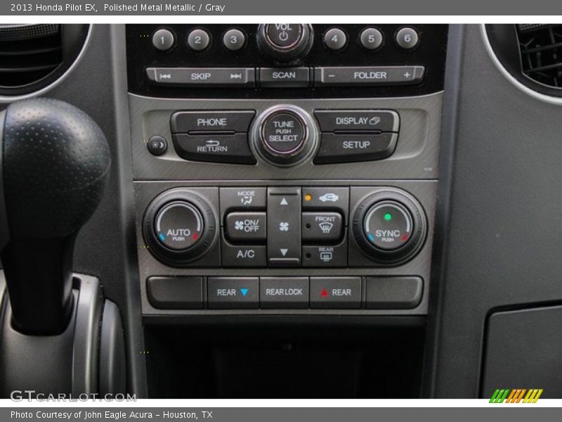 Polished Metal Metallic / Gray 2013 Honda Pilot EX