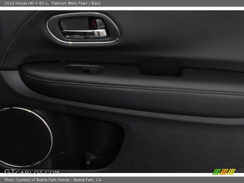 Platinum White Pearl / Black 2019 Honda HR-V EX-L