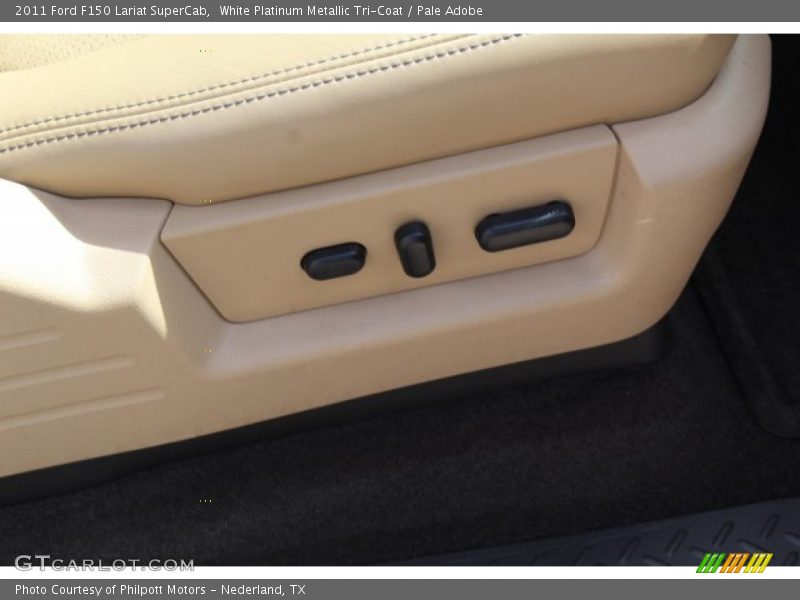 White Platinum Metallic Tri-Coat / Pale Adobe 2011 Ford F150 Lariat SuperCab