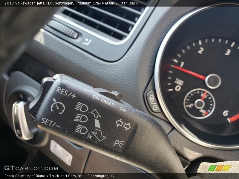 Platinum Gray Metallic / Titan Black 2013 Volkswagen Jetta TDI SportWagen