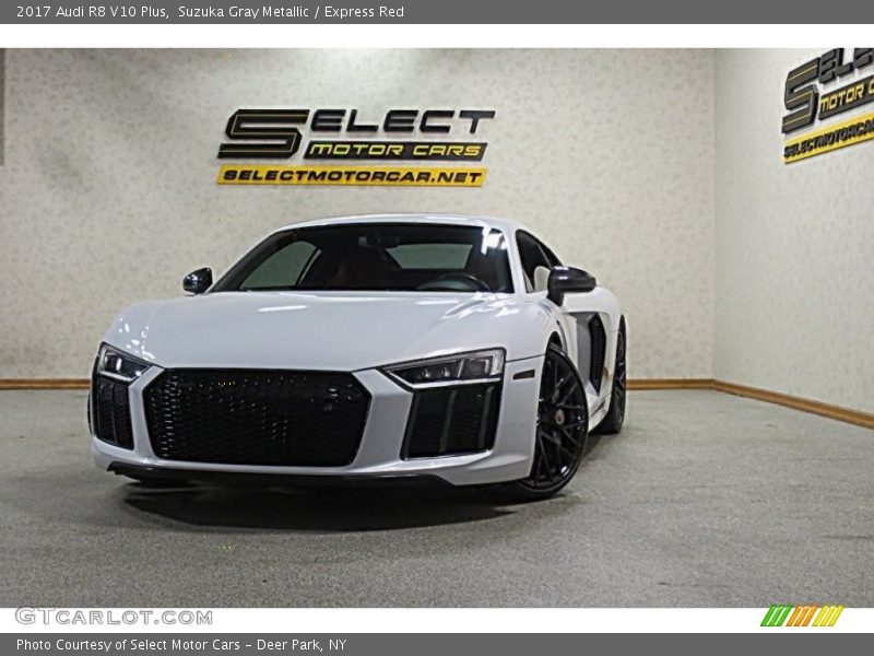 Suzuka Gray Metallic / Express Red 2017 Audi R8 V10 Plus