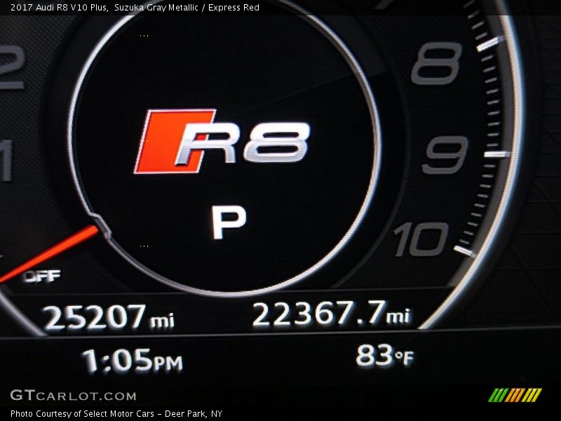 Suzuka Gray Metallic / Express Red 2017 Audi R8 V10 Plus