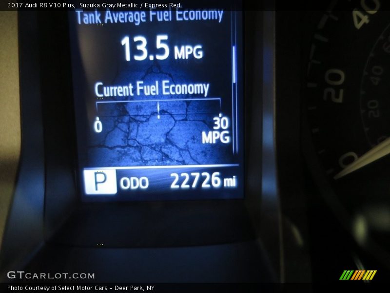 Suzuka Gray Metallic / Express Red 2017 Audi R8 V10 Plus