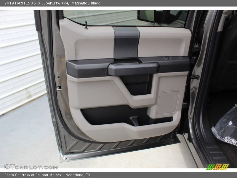 Magnetic / Black 2019 Ford F150 STX SuperCrew 4x4