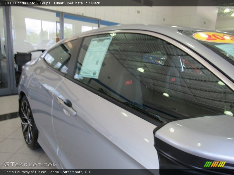 Lunar Silver Metallic / Black 2018 Honda Civic Si Coupe