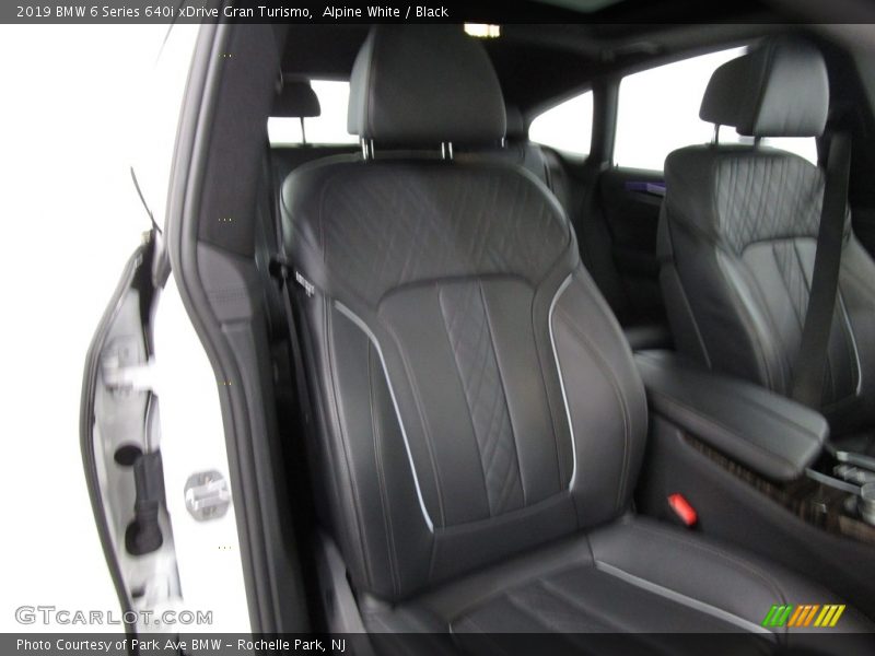 Alpine White / Black 2019 BMW 6 Series 640i xDrive Gran Turismo