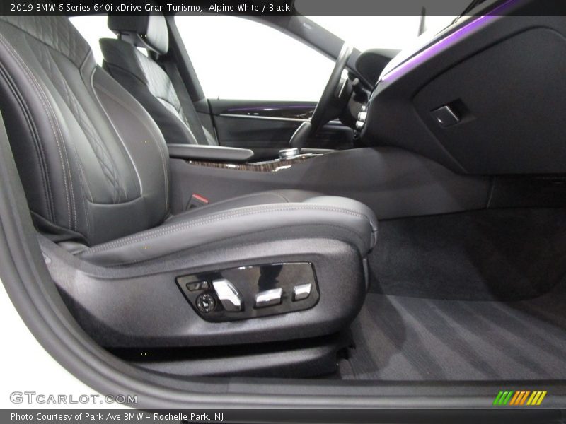 Alpine White / Black 2019 BMW 6 Series 640i xDrive Gran Turismo