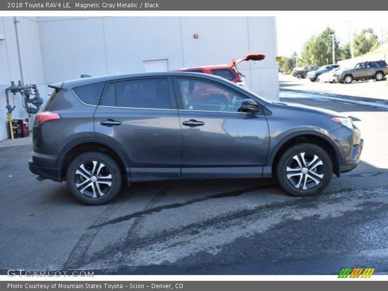 Magnetic Gray Metallic / Black 2018 Toyota RAV4 LE