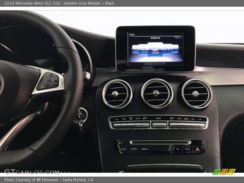 Selenite Grey Metallic / Black 2019 Mercedes-Benz GLC 300