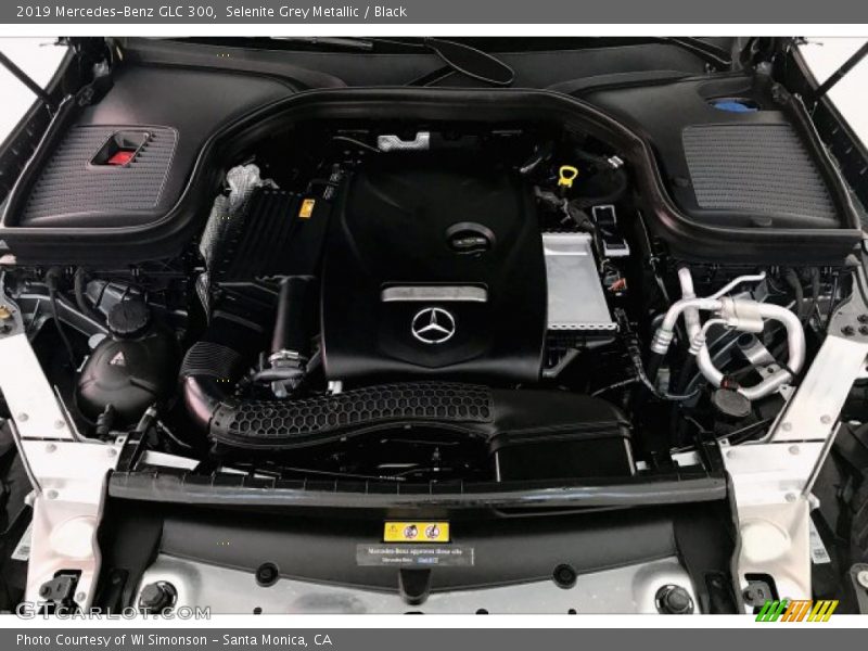 Selenite Grey Metallic / Black 2019 Mercedes-Benz GLC 300