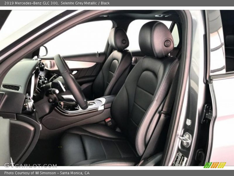 Selenite Grey Metallic / Black 2019 Mercedes-Benz GLC 300