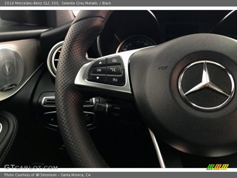 Selenite Grey Metallic / Black 2019 Mercedes-Benz GLC 300