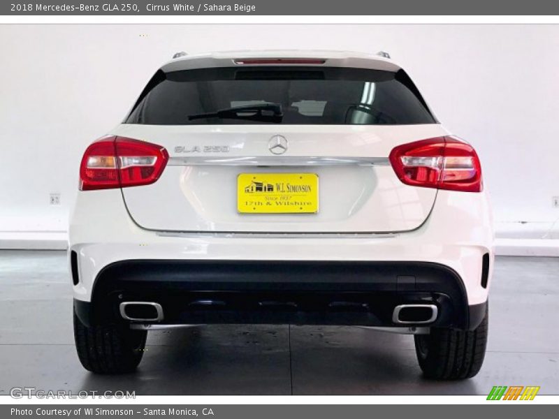 Cirrus White / Sahara Beige 2018 Mercedes-Benz GLA 250