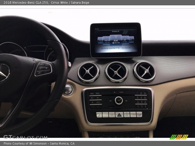 Cirrus White / Sahara Beige 2018 Mercedes-Benz GLA 250