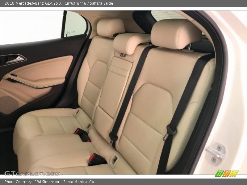 Cirrus White / Sahara Beige 2018 Mercedes-Benz GLA 250