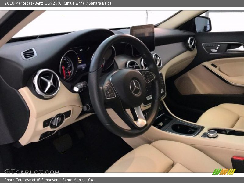 Cirrus White / Sahara Beige 2018 Mercedes-Benz GLA 250