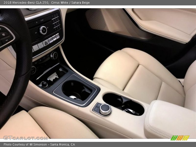Cirrus White / Sahara Beige 2018 Mercedes-Benz GLA 250