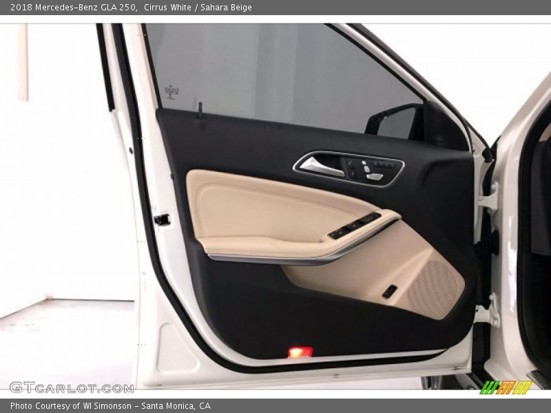 Cirrus White / Sahara Beige 2018 Mercedes-Benz GLA 250