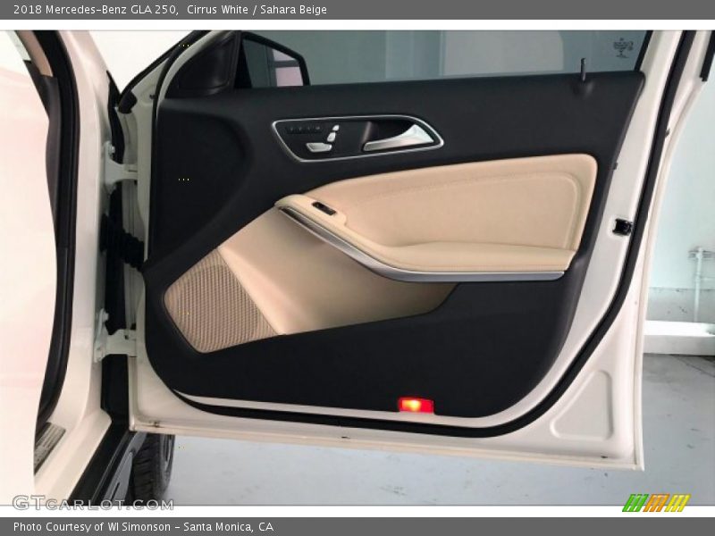 Cirrus White / Sahara Beige 2018 Mercedes-Benz GLA 250