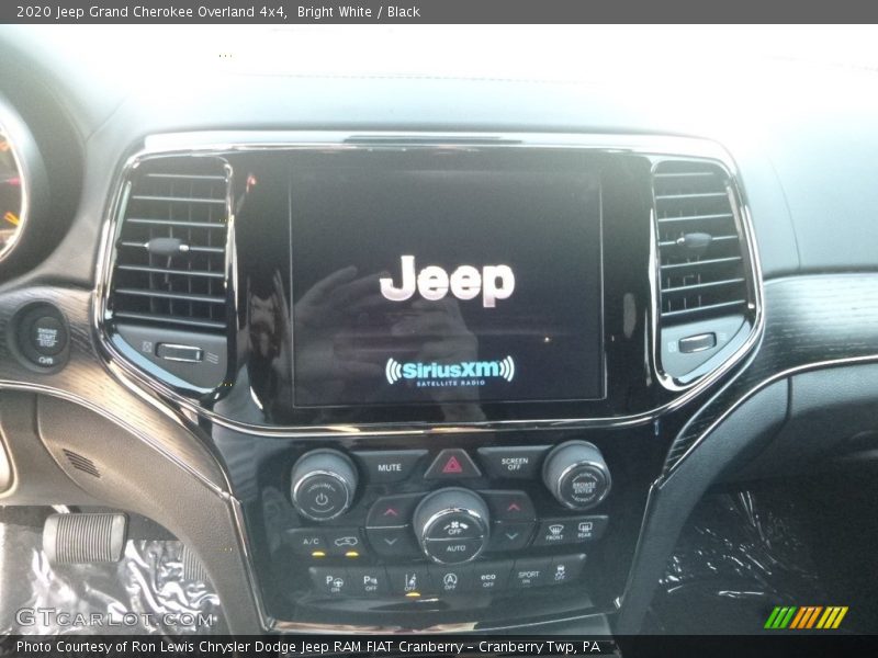 Bright White / Black 2020 Jeep Grand Cherokee Overland 4x4