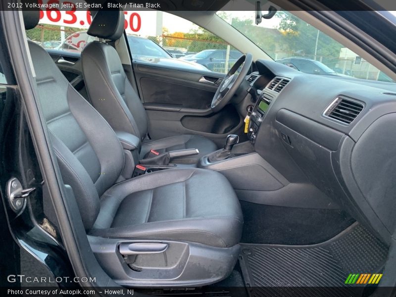 Black / Titan Black 2012 Volkswagen Jetta SE Sedan