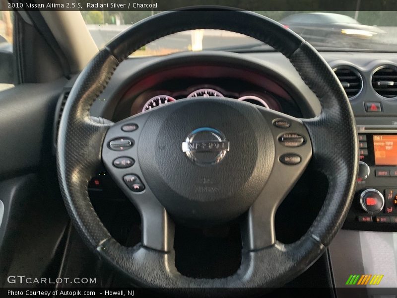 Radiant Silver / Charcoal 2010 Nissan Altima 2.5 S