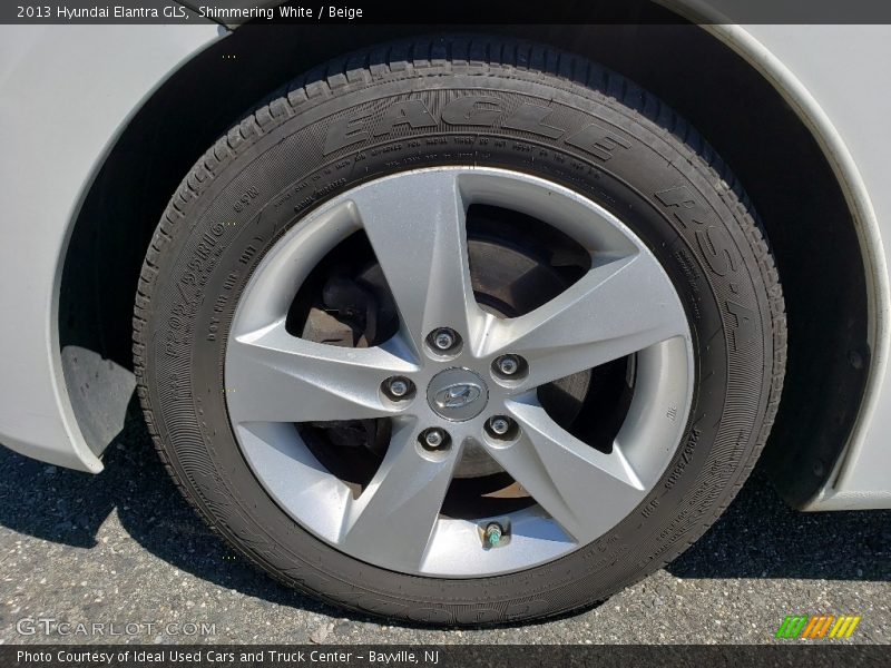 Shimmering White / Beige 2013 Hyundai Elantra GLS