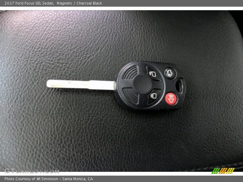 Keys of 2017 Focus SEL Sedan