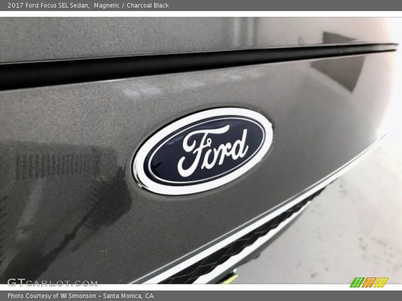  2017 Focus SEL Sedan Logo