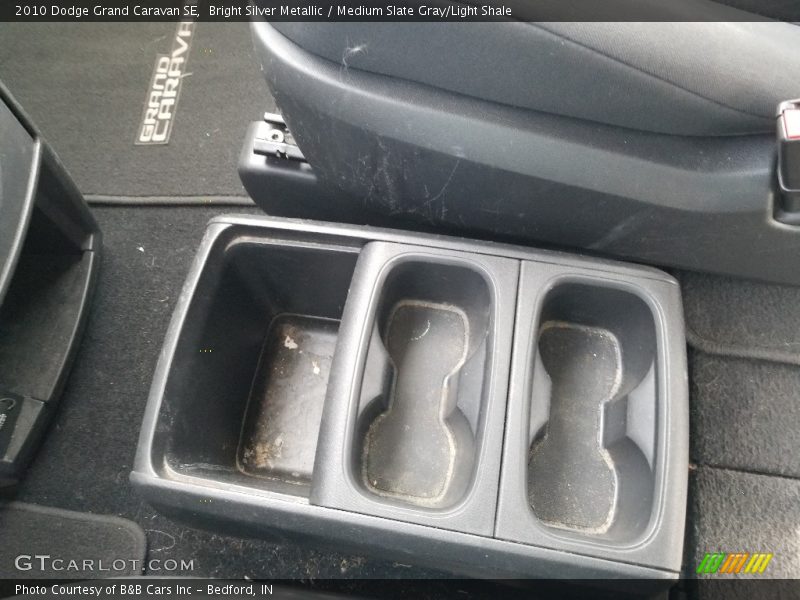 Bright Silver Metallic / Medium Slate Gray/Light Shale 2010 Dodge Grand Caravan SE