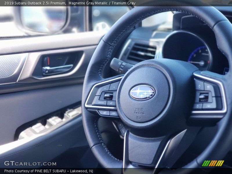 Magnetite Gray Metallic / Titanium Gray 2019 Subaru Outback 2.5i Premium