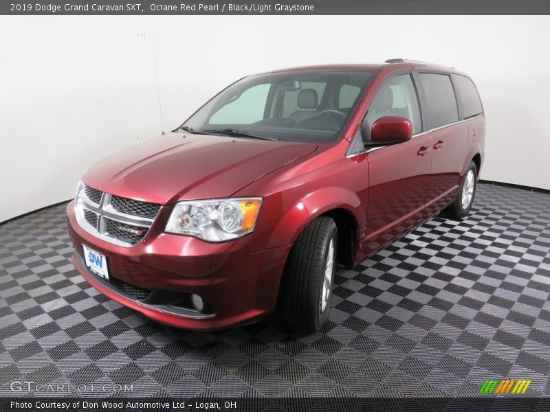 Octane Red Pearl / Black/Light Graystone 2019 Dodge Grand Caravan SXT