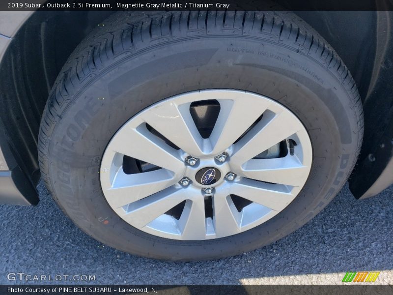 Magnetite Gray Metallic / Titanium Gray 2019 Subaru Outback 2.5i Premium