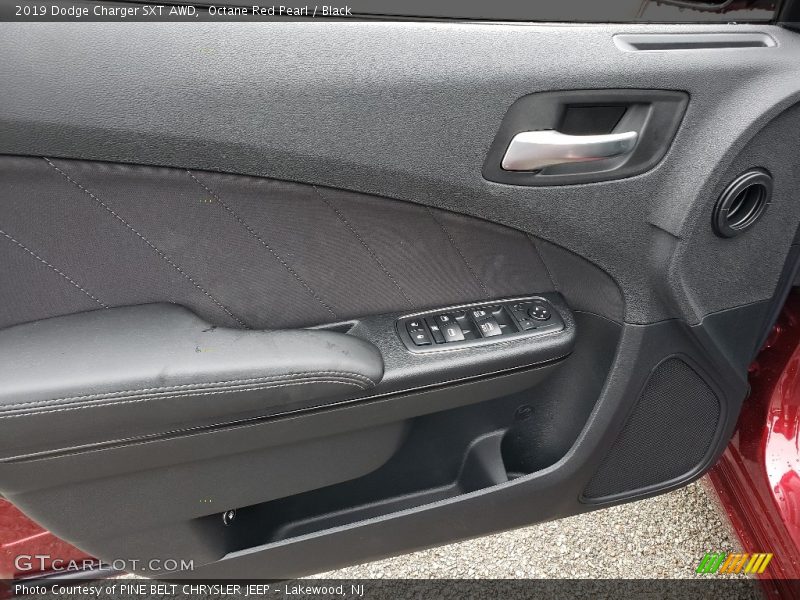 Octane Red Pearl / Black 2019 Dodge Charger SXT AWD