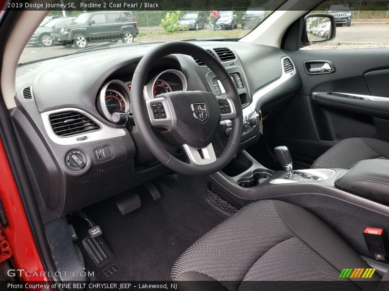 Redline 2 Coat Pearl / Black 2019 Dodge Journey SE