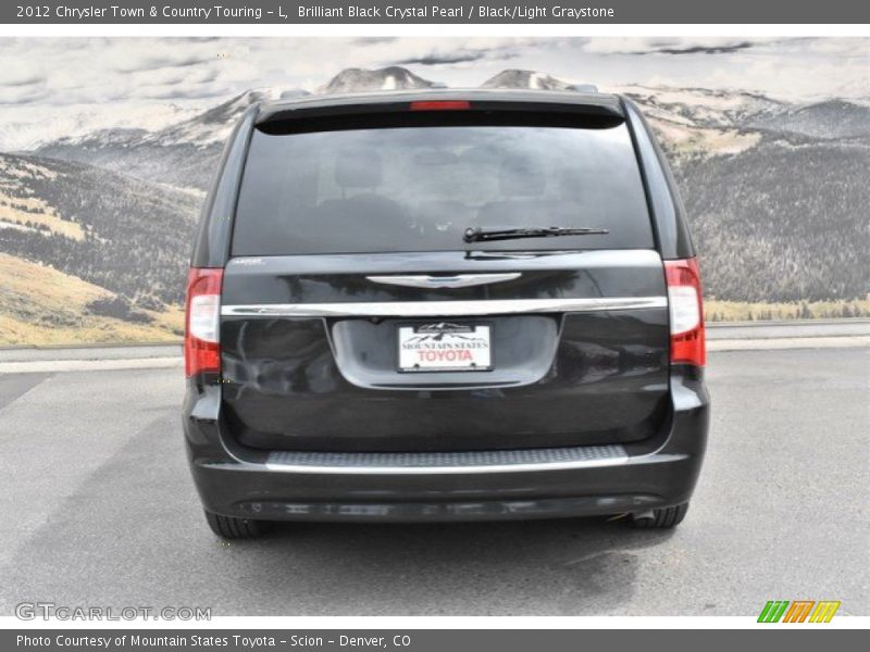 Brilliant Black Crystal Pearl / Black/Light Graystone 2012 Chrysler Town & Country Touring - L