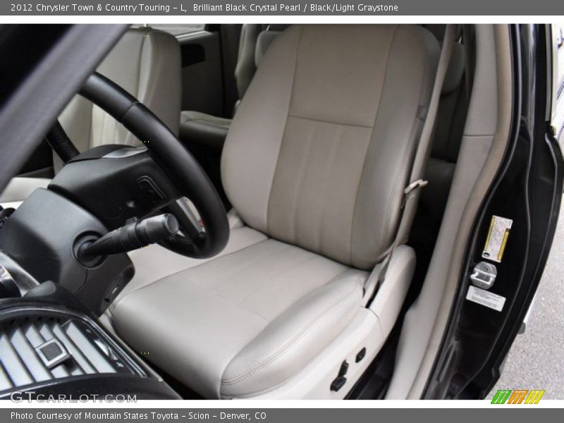 Brilliant Black Crystal Pearl / Black/Light Graystone 2012 Chrysler Town & Country Touring - L