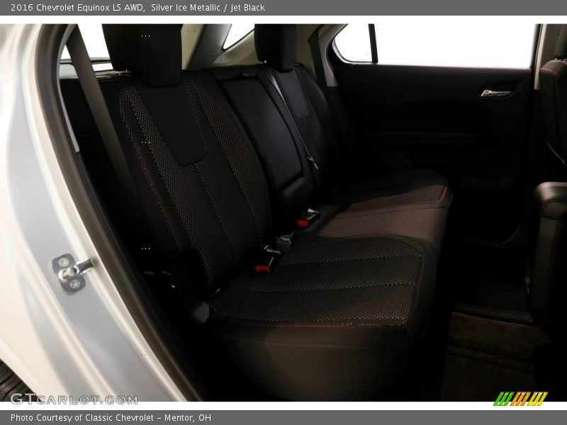 Silver Ice Metallic / Jet Black 2016 Chevrolet Equinox LS AWD