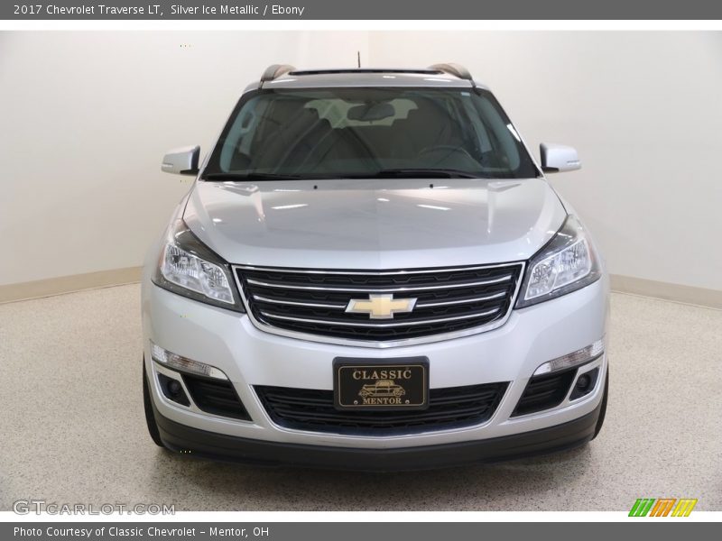 Silver Ice Metallic / Ebony 2017 Chevrolet Traverse LT