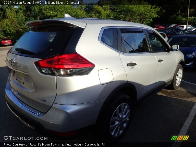 Brilliant Silver / Charcoal 2017 Nissan Rogue S AWD