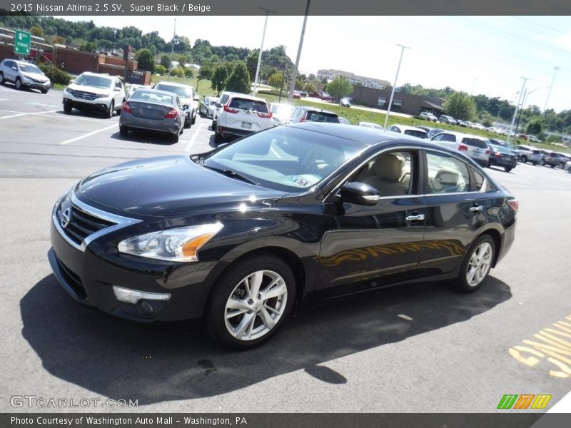 Super Black / Beige 2015 Nissan Altima 2.5 SV