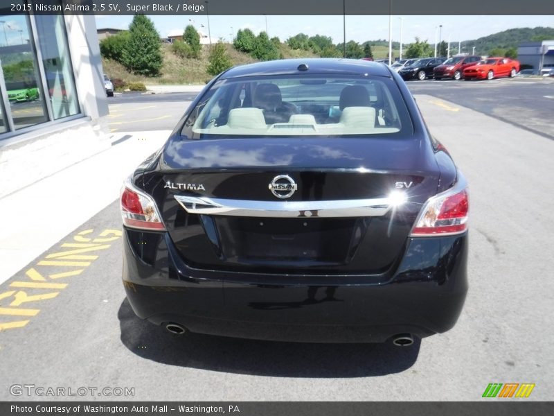Super Black / Beige 2015 Nissan Altima 2.5 SV