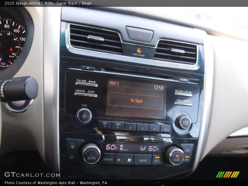 Super Black / Beige 2015 Nissan Altima 2.5 SV