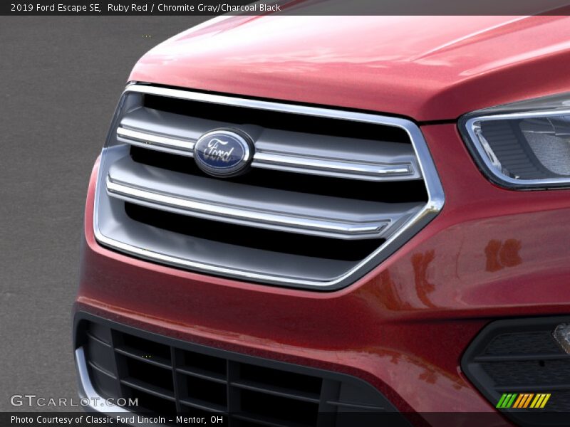 Ruby Red / Chromite Gray/Charcoal Black 2019 Ford Escape SE