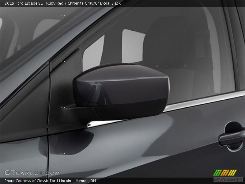 Ruby Red / Chromite Gray/Charcoal Black 2019 Ford Escape SE