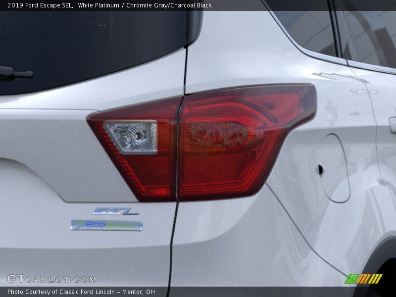 White Platinum / Chromite Gray/Charcoal Black 2019 Ford Escape SEL