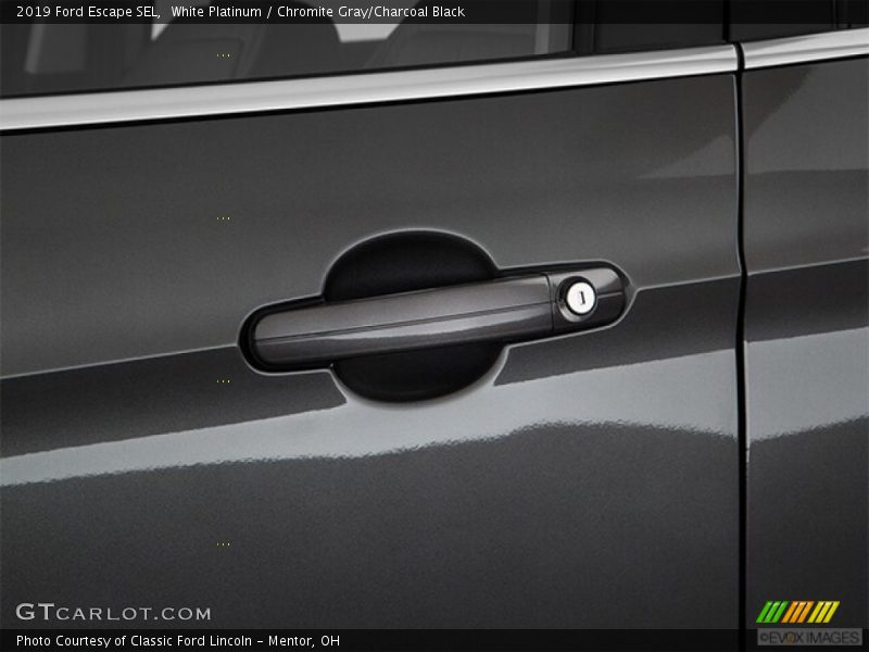 White Platinum / Chromite Gray/Charcoal Black 2019 Ford Escape SEL