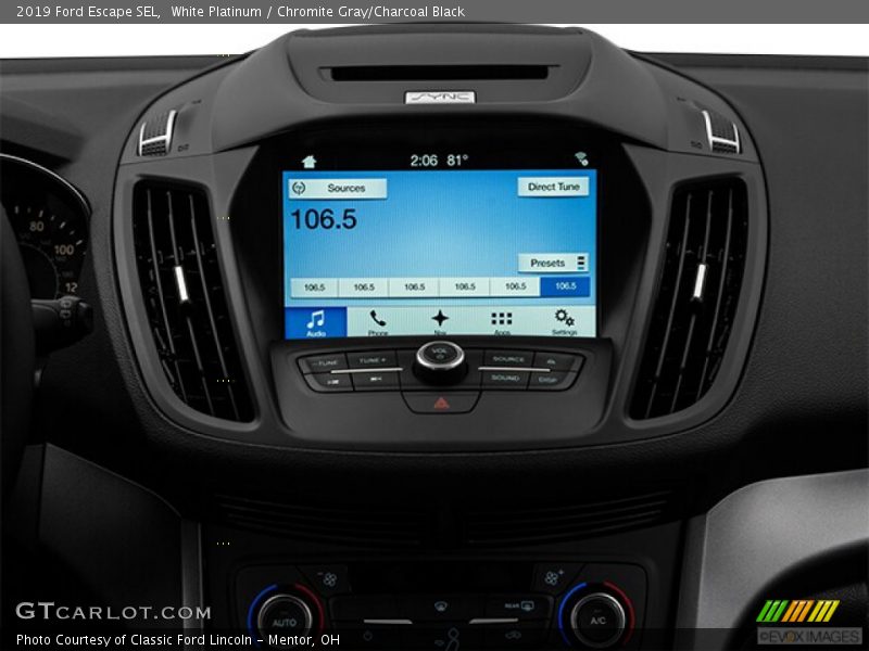 White Platinum / Chromite Gray/Charcoal Black 2019 Ford Escape SEL